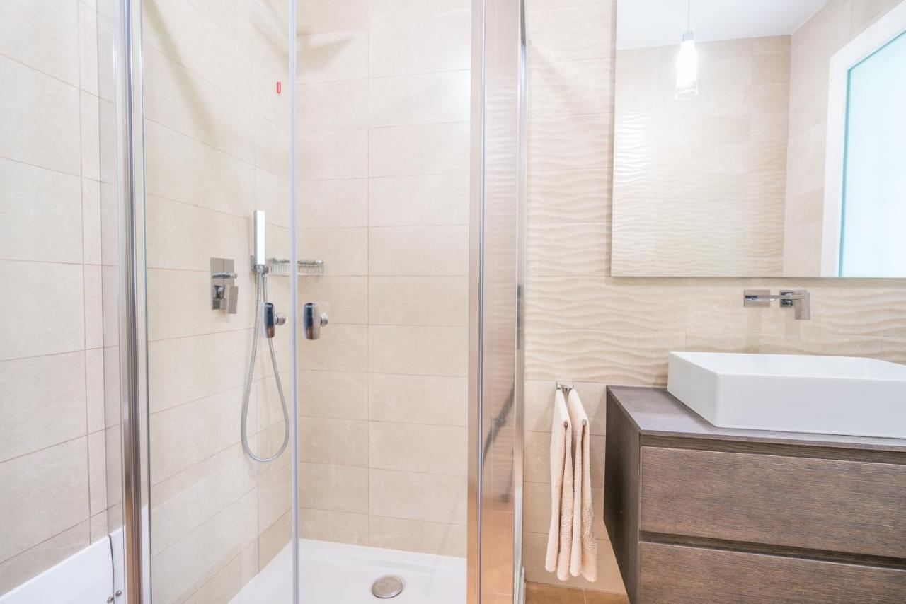 Villa Acquario Elegance - 200 Mt Dalla Spiaggia Torre delle Stelle Exteriör bild