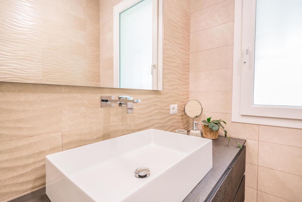Villa Acquario Elegance - 200 Mt Dalla Spiaggia Torre delle Stelle Exteriör bild